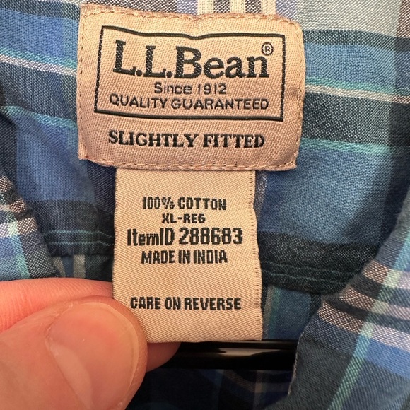 L.L Bean Slightly Fitted Men’s Short Sleeve Blue Plaid 100% Cotton Shirt Size XL - Picture 3 of 7